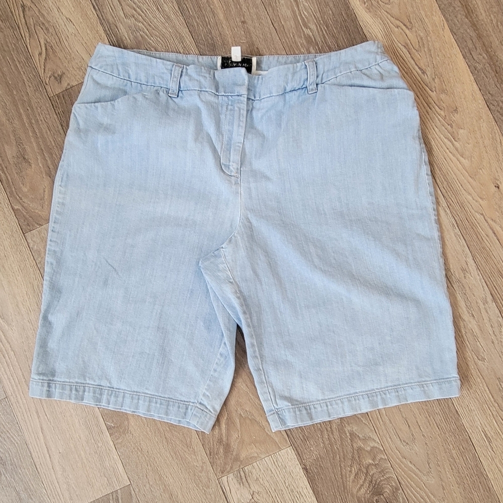 Jones New York Light Blue Women's Bermuda Shorts